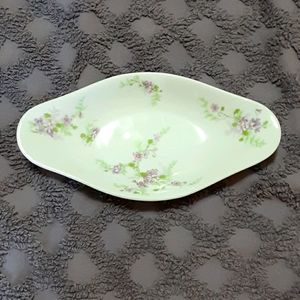 Cracker, relish, dish, trinket, plate